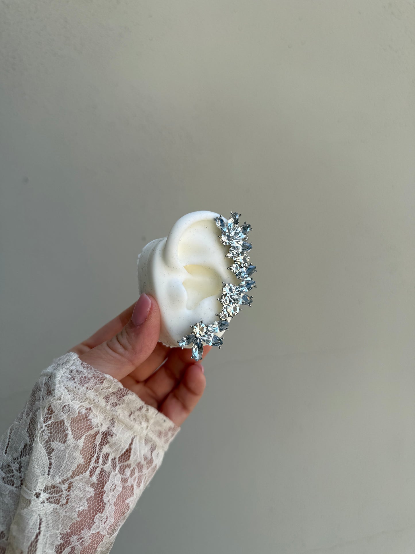 Earcuff Aura